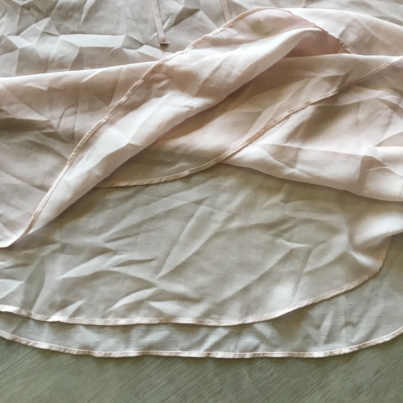 Torrid sz 4 V-Neck Sleeveless Lined Pale Pink Pleated Collar - Picture 4 of 7